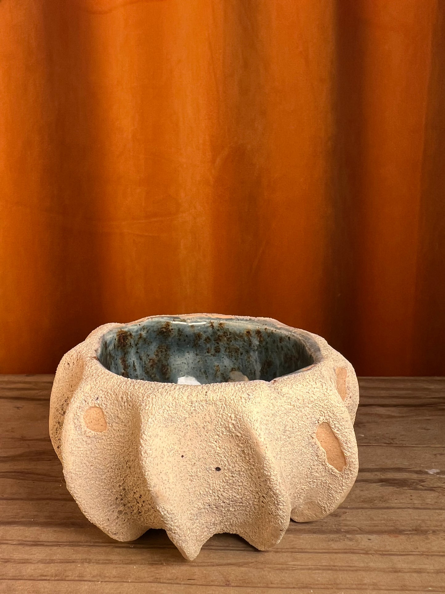 Light magma bowl