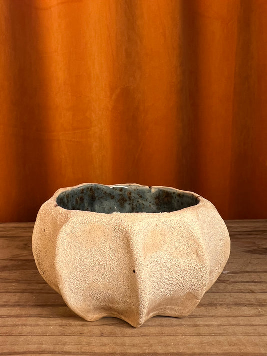 Light magma bowl