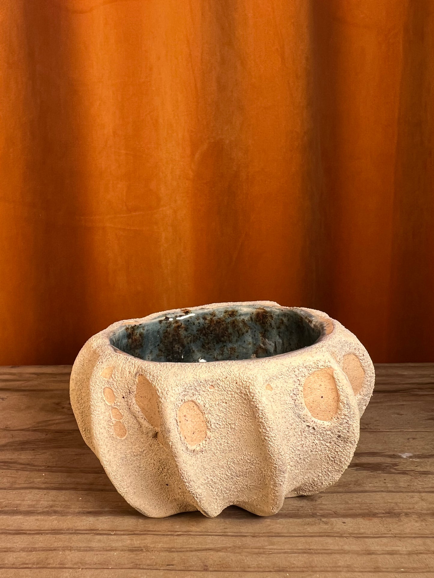 Light magma bowl